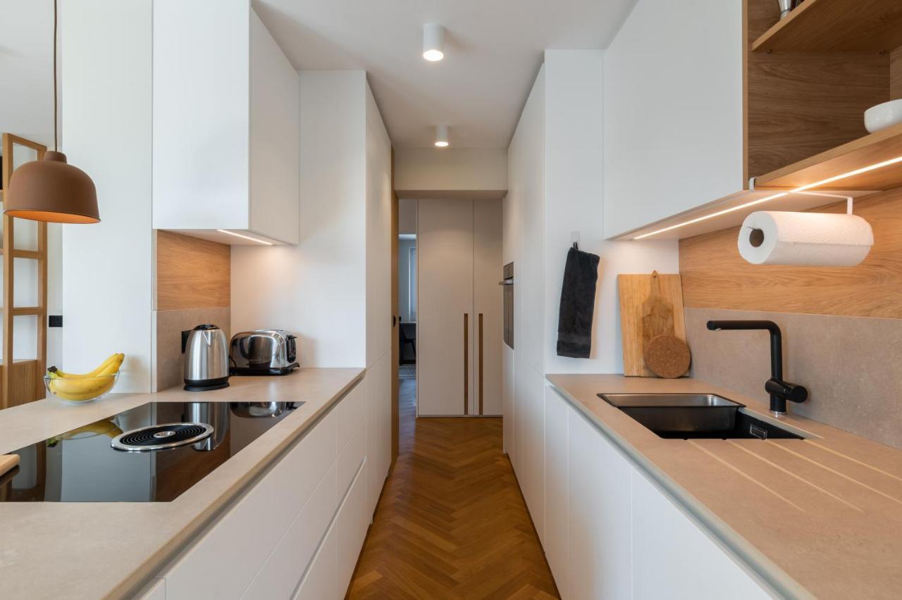 Canopy Apartment Ljubljana Exteriör bild
